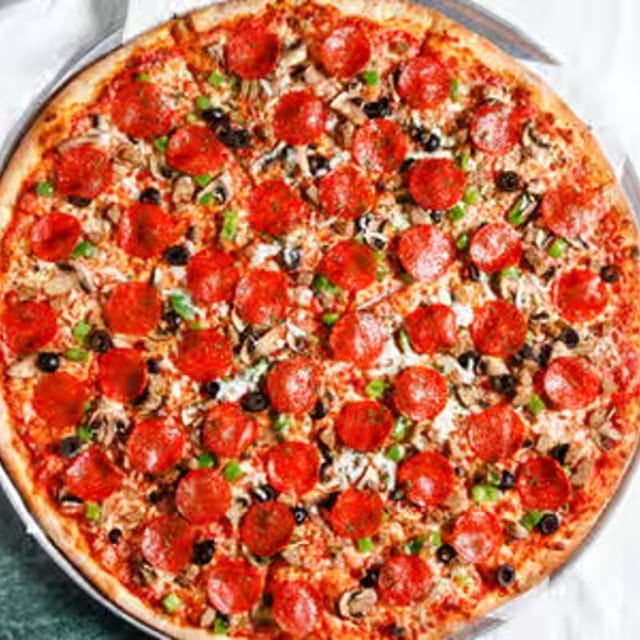 18 inch large Combination Pizza  (5-6 People).