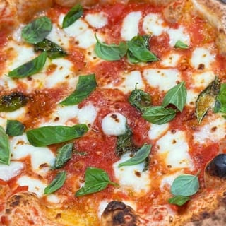 12 Inch small Traditional Margherita (GLUTEN FREE CAULIFLOWER CRUST)